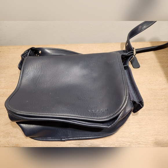 Coach Handbags - Vintage Navy blue Coach Purse.